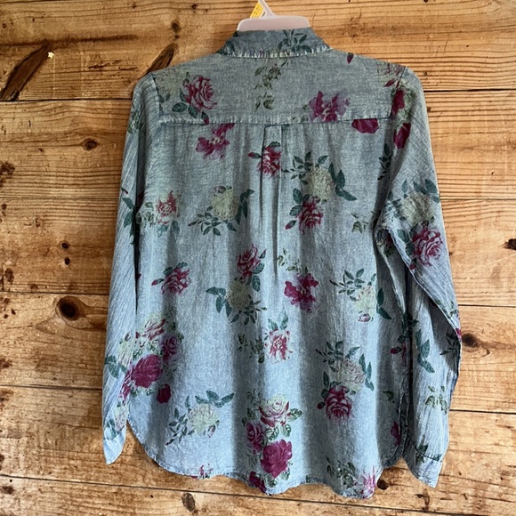 Magazine floral print embroidered lightweight button down shirt - Picture 3 of 10